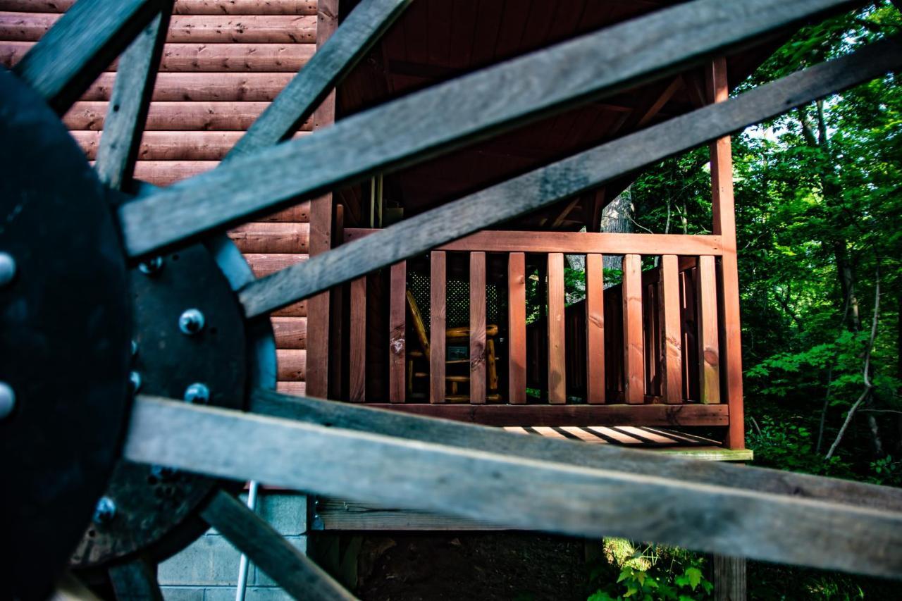 Avenwood Cabins Logan Bagian luar foto