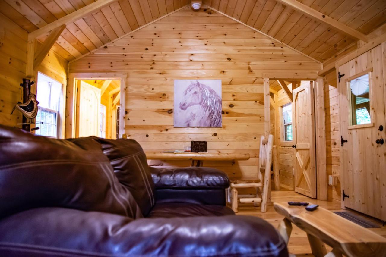 Avenwood Cabins Logan Bagian luar foto