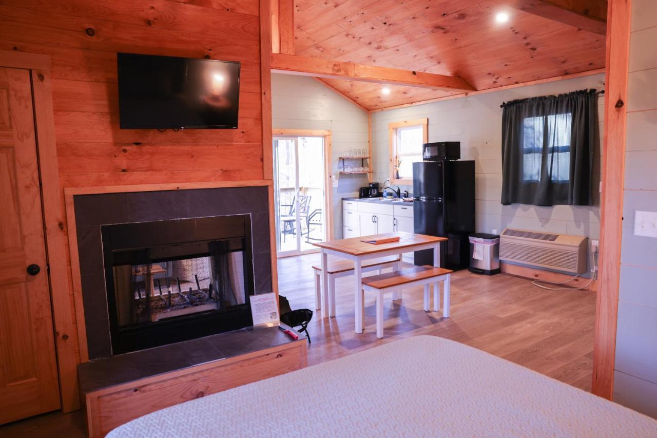Avenwood Cabins Logan Bagian luar foto
